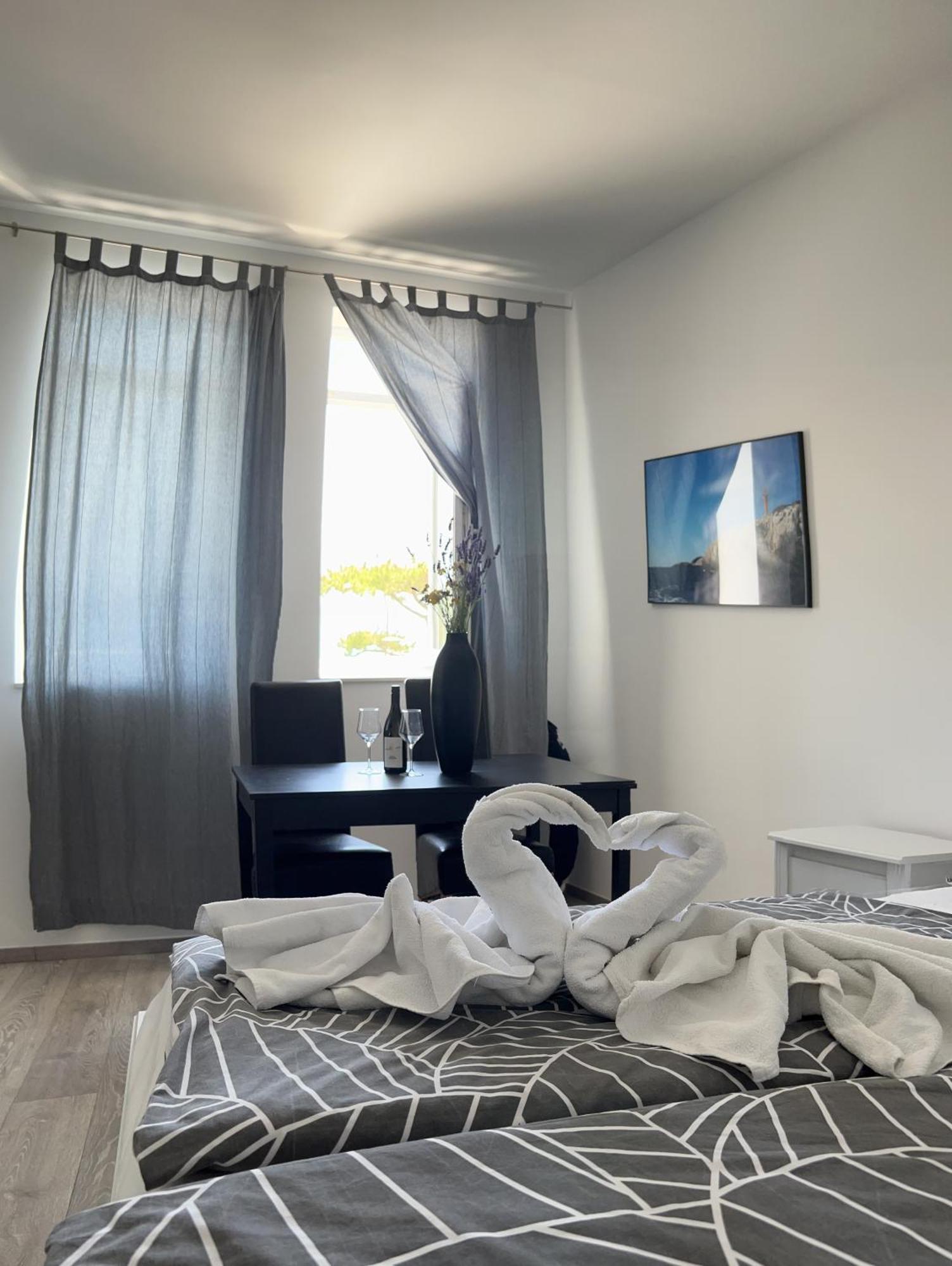 Baska Guest House *